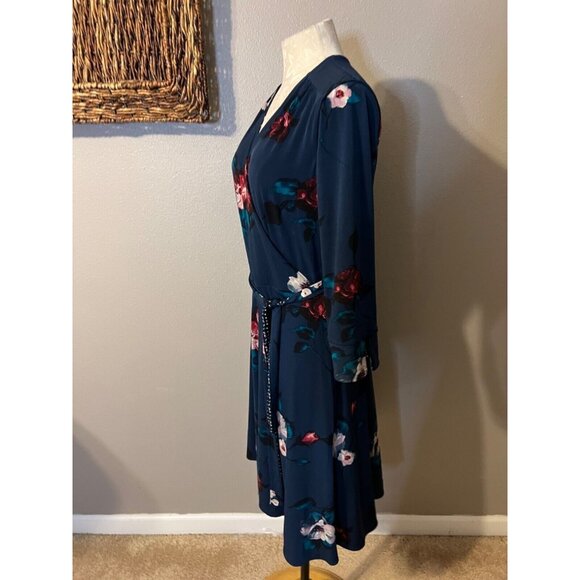 WHBM Dress M Medium Reversible 2 for 1 Blue Floral Stretch Career Church NEW - Picture 4 of 12